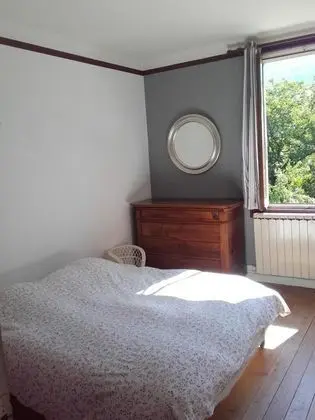 Tek Büyük Yataklı Oda, Ortak Banyo