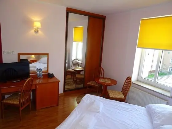 Comfort Tek Büyük Yataklı Oda