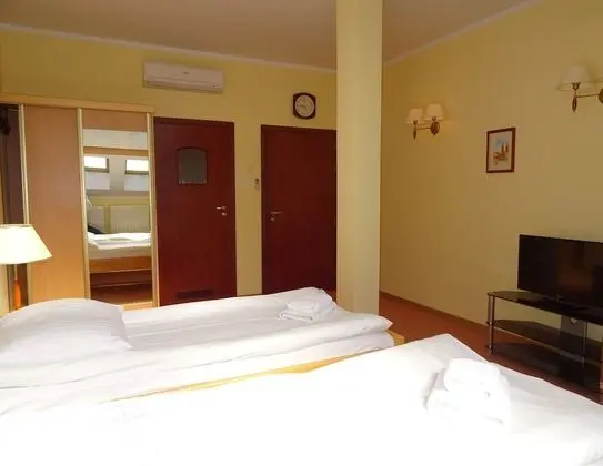 Comfort Tek Büyük Yataklı Oda