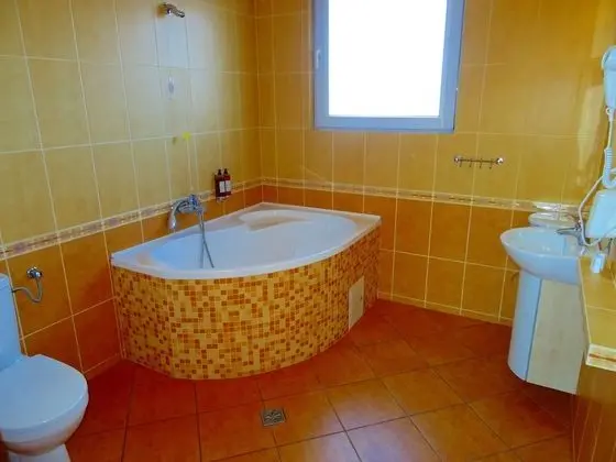 Comfort Tek Büyük Yataklı Oda