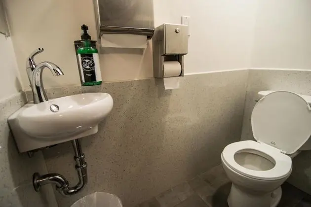Oda, Ortak Banyo