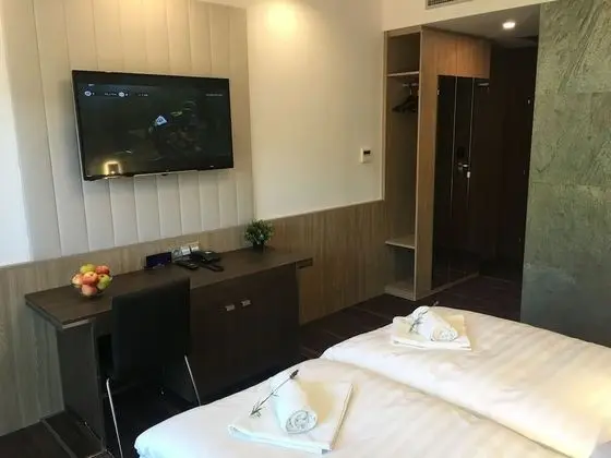 Deluxe Tek Büyük veya İki Ayrı Yataklı Oda