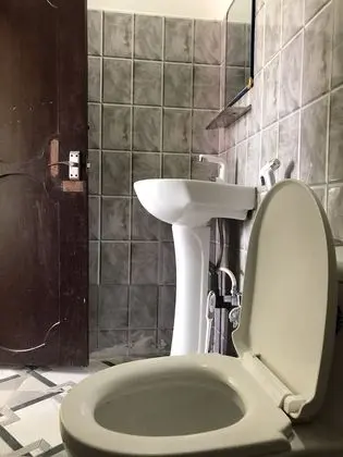 Basic Oda, Sigara İçilebilir