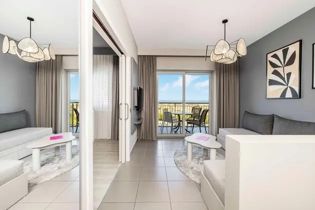 https://images.etstur.com/imgproxy/resize/2560x1440/files/images/hotelImages/etsrooms/980/Barut_Goia_20250811103155_1.JPG