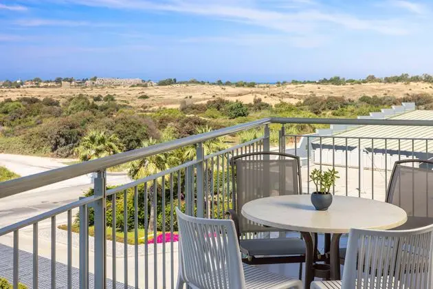 https://images.etstur.com/imgproxy/resize/2560x1440/files/images/hotelImages/etsrooms/980/Barut_Goia_20250811103219_15.JPG