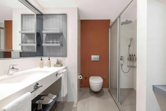 https://images.etstur.com/imgproxy/resize/2560x1440/files/images/hotelImages/etsrooms/980/Barut_Goia_20250811103221_16.JPG