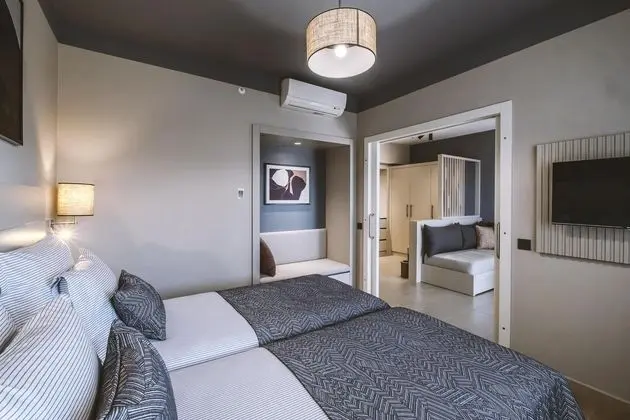 Relax Bahçe Teraslı Deluxe Suite