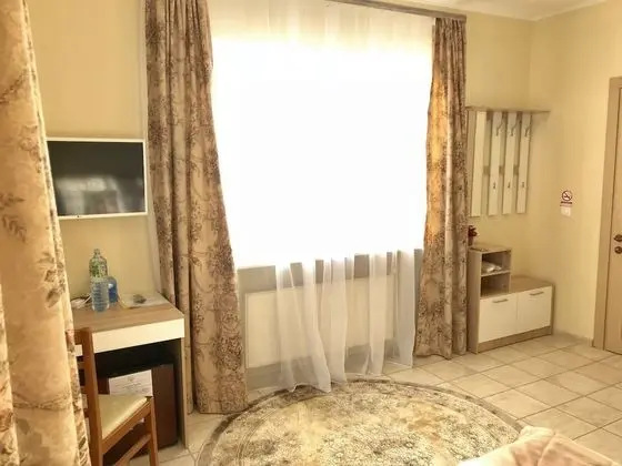 Standard Tek Büyük Yataklı Oda