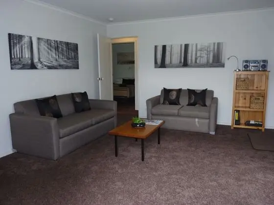 Standard Apart Daire, 2 Yatak Odası, Avlu