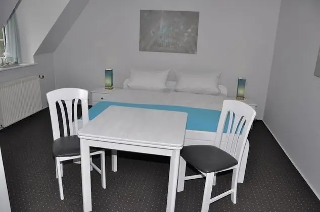 Basic Tek Büyük Yataklı Oda