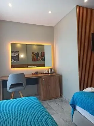 3 Kişilik Oda, Bahçe Manzaralı, Balkonlu veya Fransız Balkonlu