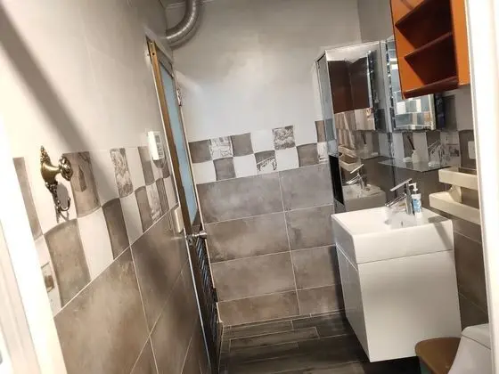 Basic Tek Büyük Yataklı Oda