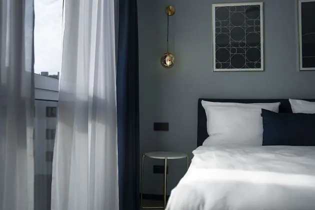 City Tek Büyük Yataklı Oda