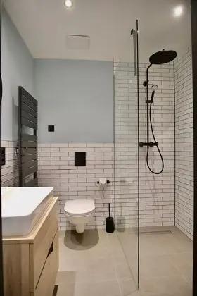 City Tek Büyük Yataklı Oda