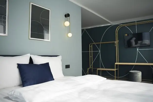 Comfort Tek Büyük Yataklı Oda