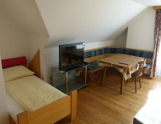 Basic Apart Daire, Birden Çok Yatak, Balkon