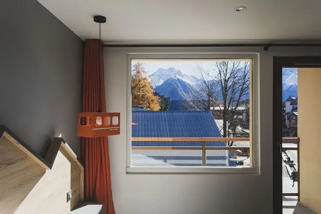 Club Tek Büyük veya İki Ayrı Yataklı Oda