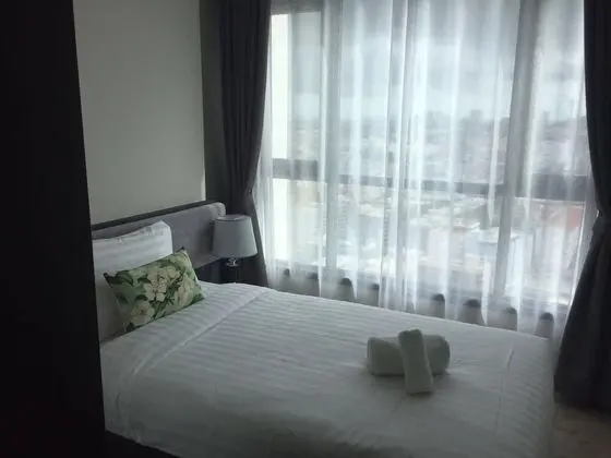 1-Bedroom Condo