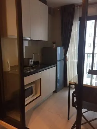 1-Bedroom Condo