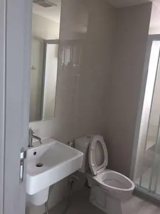 1-Bedroom Condo