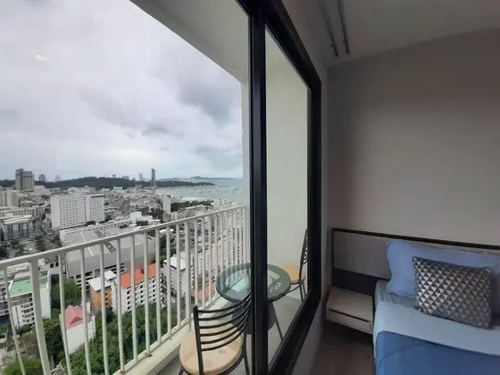 1 Bedroom Condo