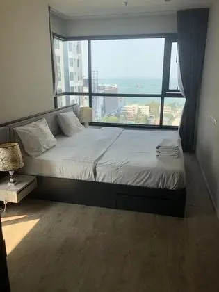 2-Bedroom Condo with Sea View