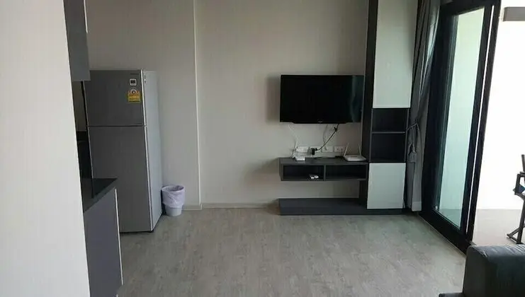 2-Bedroom Condo with Sea View
