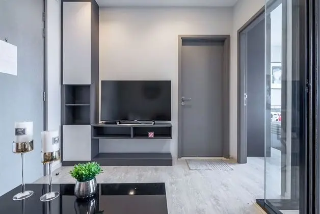 1-Bedroom Apartment