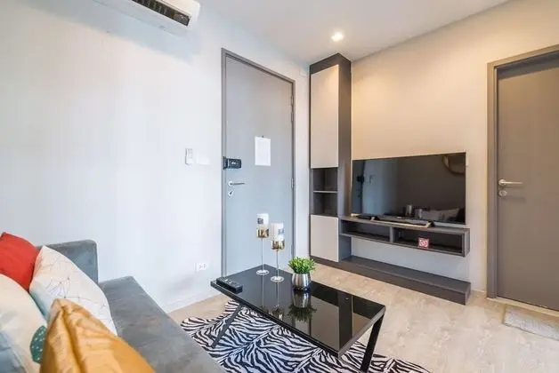 1-Bedroom Apartment