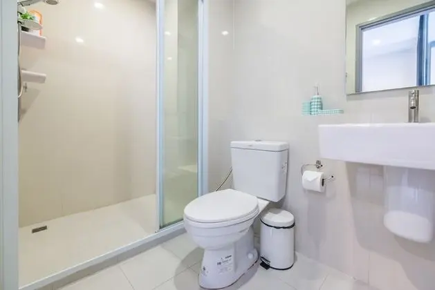 1-Bedroom Apartment