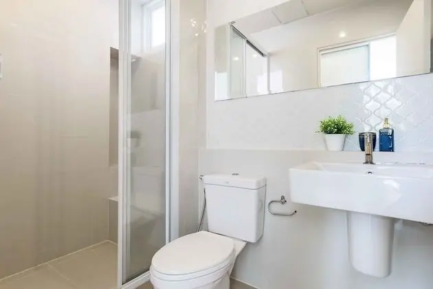 2 Bedroom