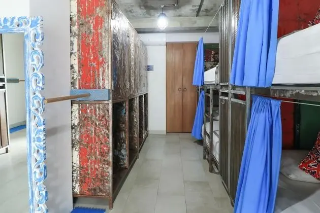 Ortak Ranzalı Oda, Karma Ranzalı Oda