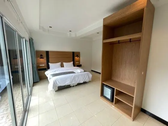 Tek Büyük Yataklı Oda, Balkon