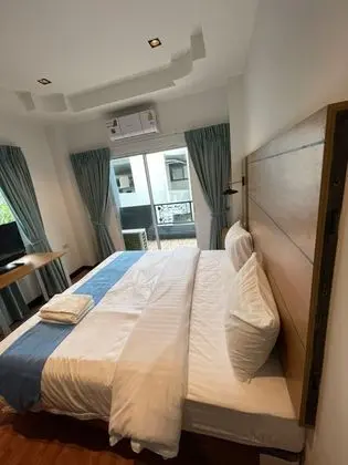Tek Büyük Yataklı Oda, Balkon