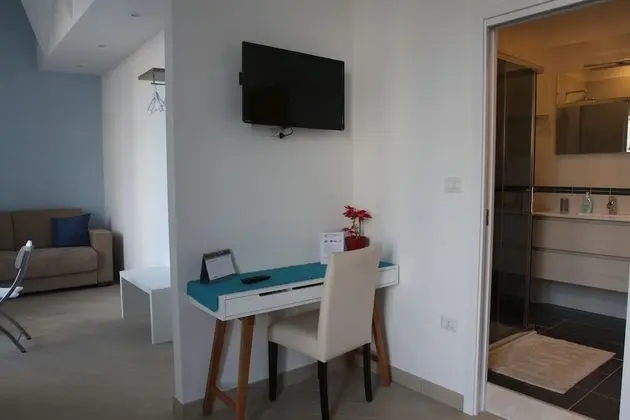 Junior Süit, 1 Çift Kişilik Yatak ve Çekyat, Banyolu/Duşlu, Kısmi Deniz Manzaralı