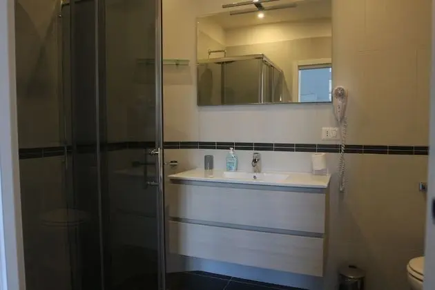 Junior Süit, 1 Çift Kişilik Yatak ve Çekyat, Banyolu/Duşlu, Kısmi Deniz Manzaralı