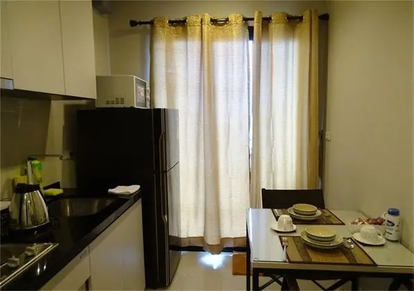 1-Bedroom Condo