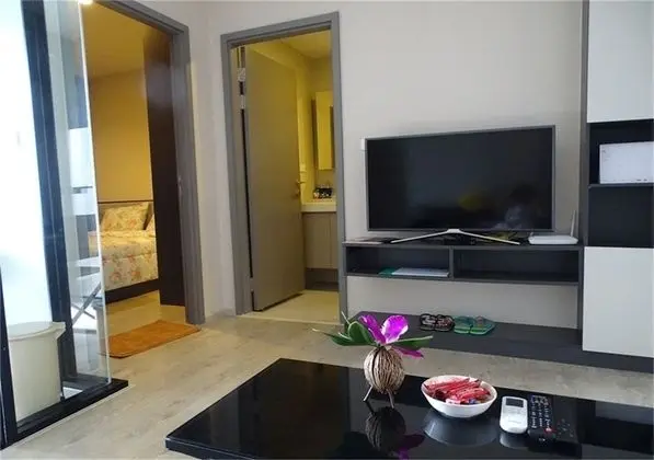 1-Bedroom Condo