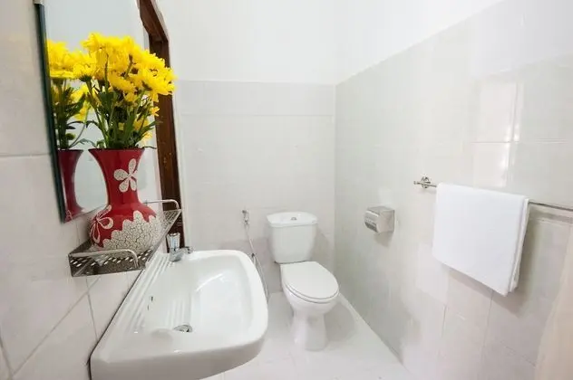Twin Room with Private Bathroom