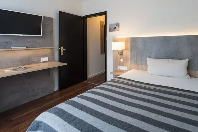 Saver-Tiny-Doublebed