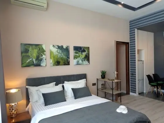 Deluxe Apart Daire, 2 Yatak Odası (Liuteranskaya, 3, ap. 39)