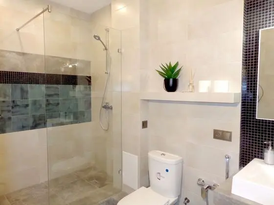 Deluxe Apart Daire, 2 Yatak Odası (Liuteranskaya, 3, ap. 39)