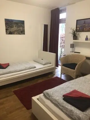 Tek Büyük Yataklı Oda