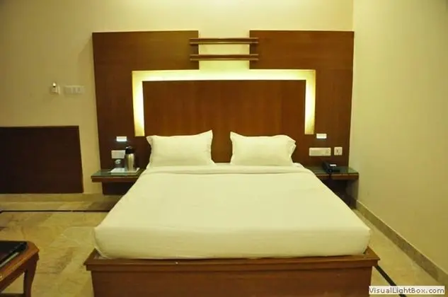 Deluxe Tek Büyük Yataklı Oda, 1 Büyük (Queen) Boy Yatak