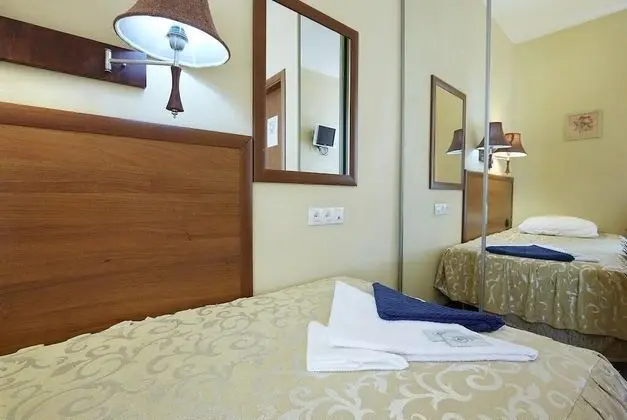 Economy Tek Büyük Yataklı Oda