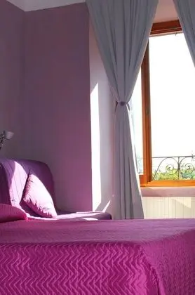 Tek Büyük Yataklı Oda, Banyolu/Duşlu