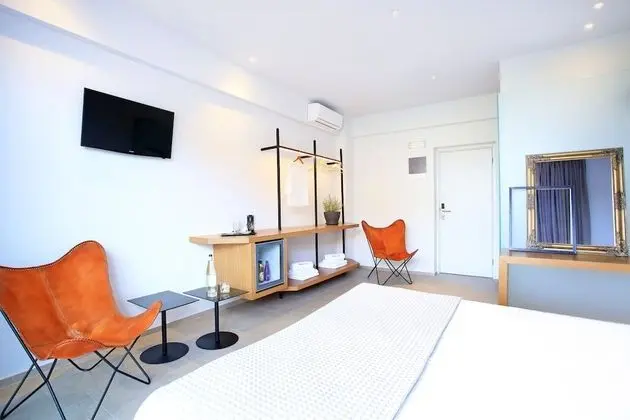 Deluxe Tek Büyük Yataklı Oda, Kısmi Deniz Manzaralı