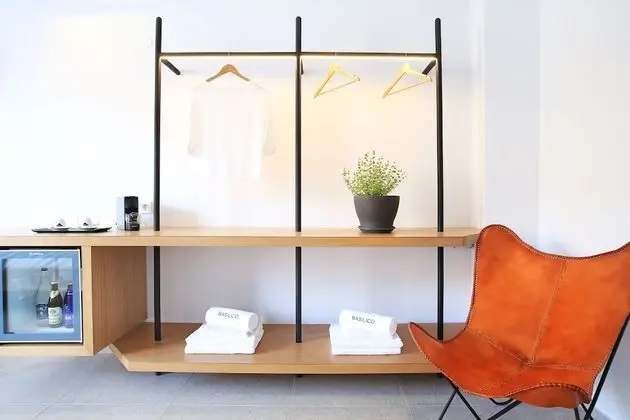 Deluxe Tek Büyük Yataklı Oda, Kısmi Deniz Manzaralı