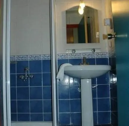 Triple, Şehir Manzaralı