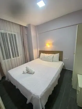 Çift Kişilik, Şehir Manzaralı